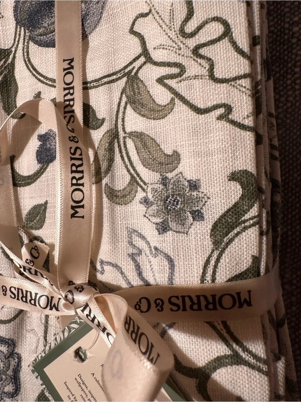Morris & Co. %100 cotton napkings set of 8 napkings Mary Isobel 20x20